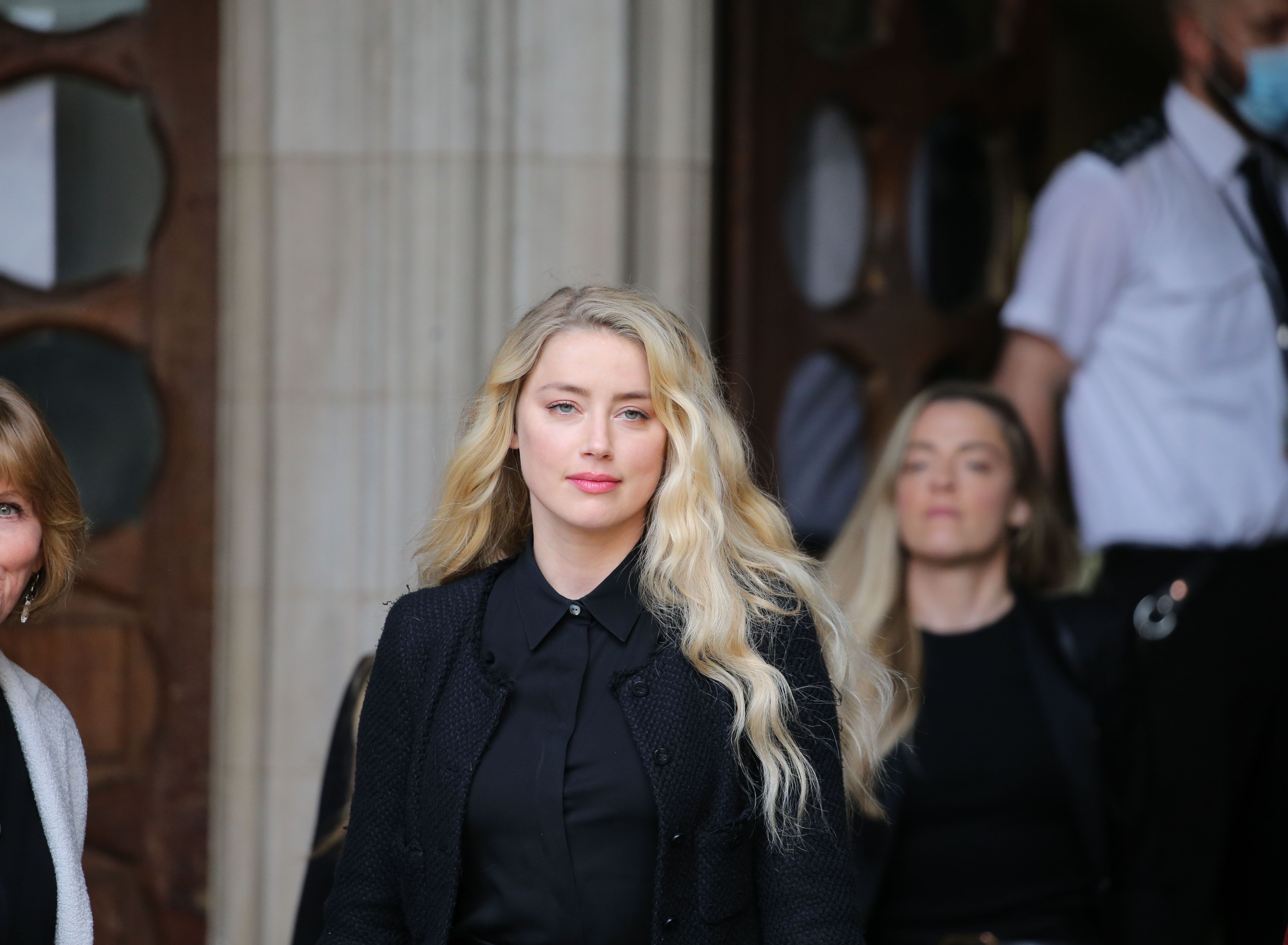 Amber Heard deprived of public sympathy for standing against Depp's abuse