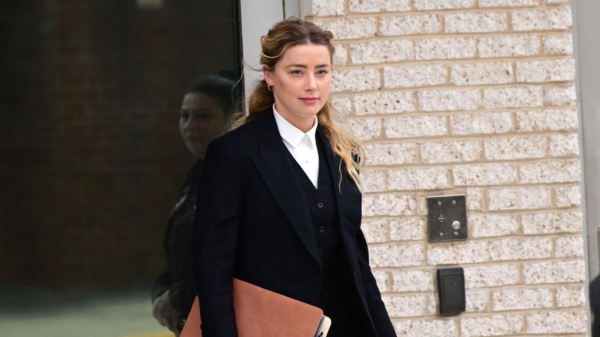 preview for Amber Heard delivers statement on Johnny Depp post-trial