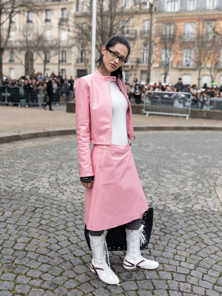 miu miu: outside arrivals paris fashion week womenswear fall/winter 2025 2026