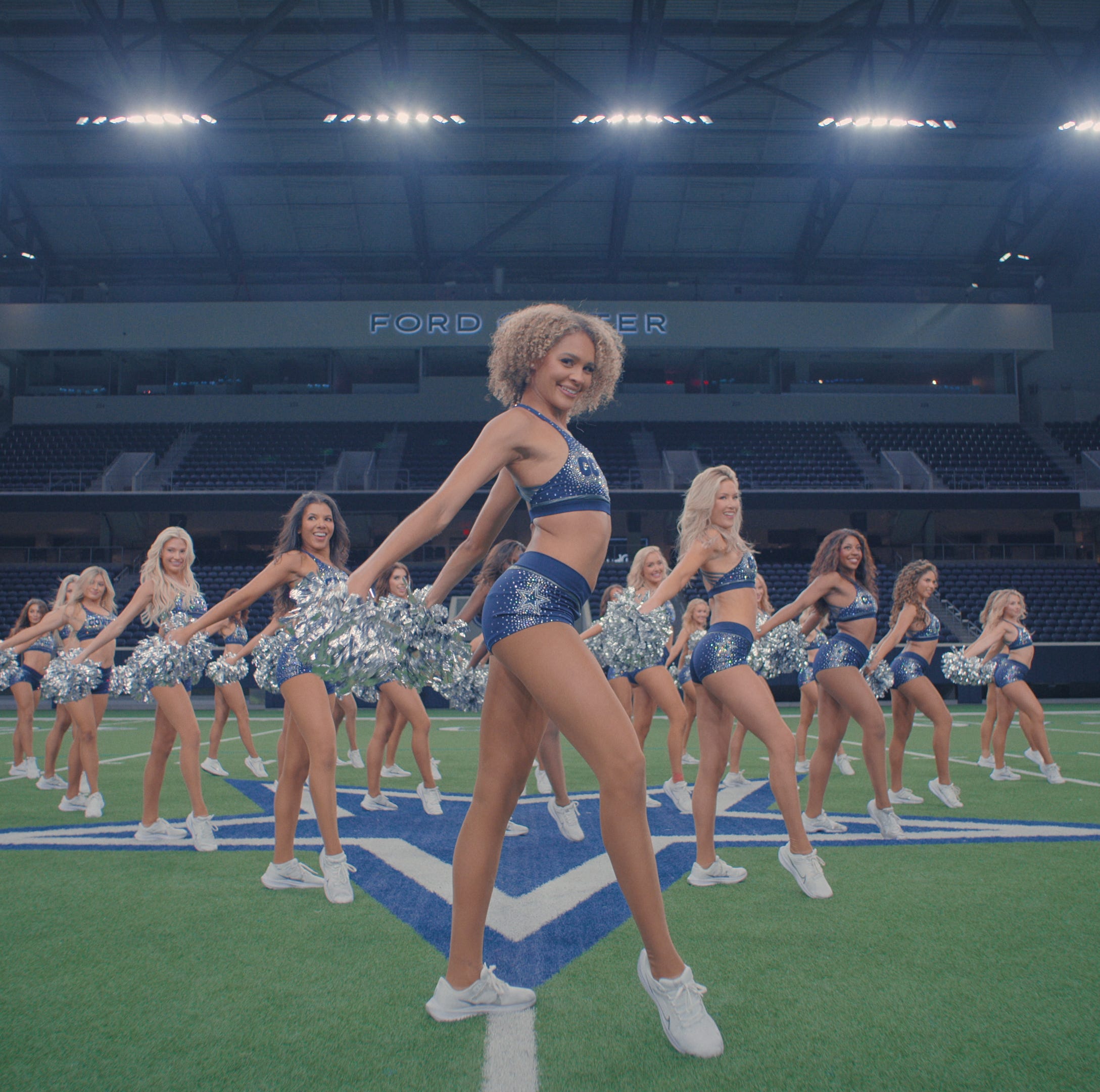 Here Are 24 Shocking Rules the Dallas Cowboys Cheerleaders Have to Follow