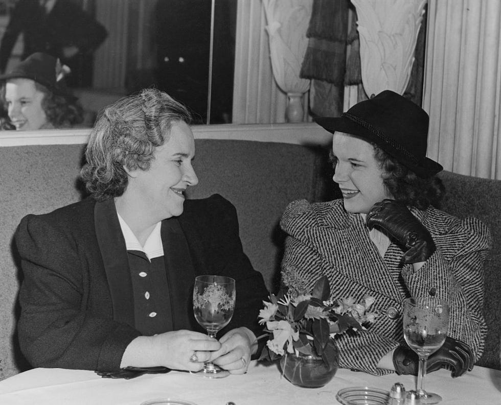 Judy Garland And Her Mother　American actress and singer Judy Garland (1922 - 1969) with her mother Ethel Marion Gumm, née Milne (1893 - 1953), circa 1938.