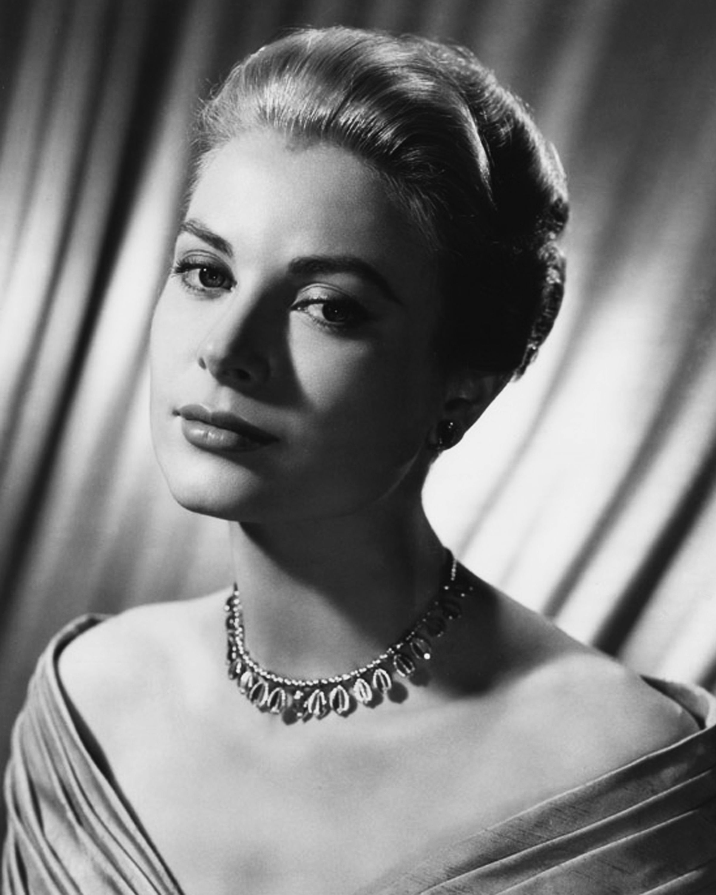 american-actress-grace-kelly-as-frances-stevens-in-film-to-news-photo-1682984185.jpg