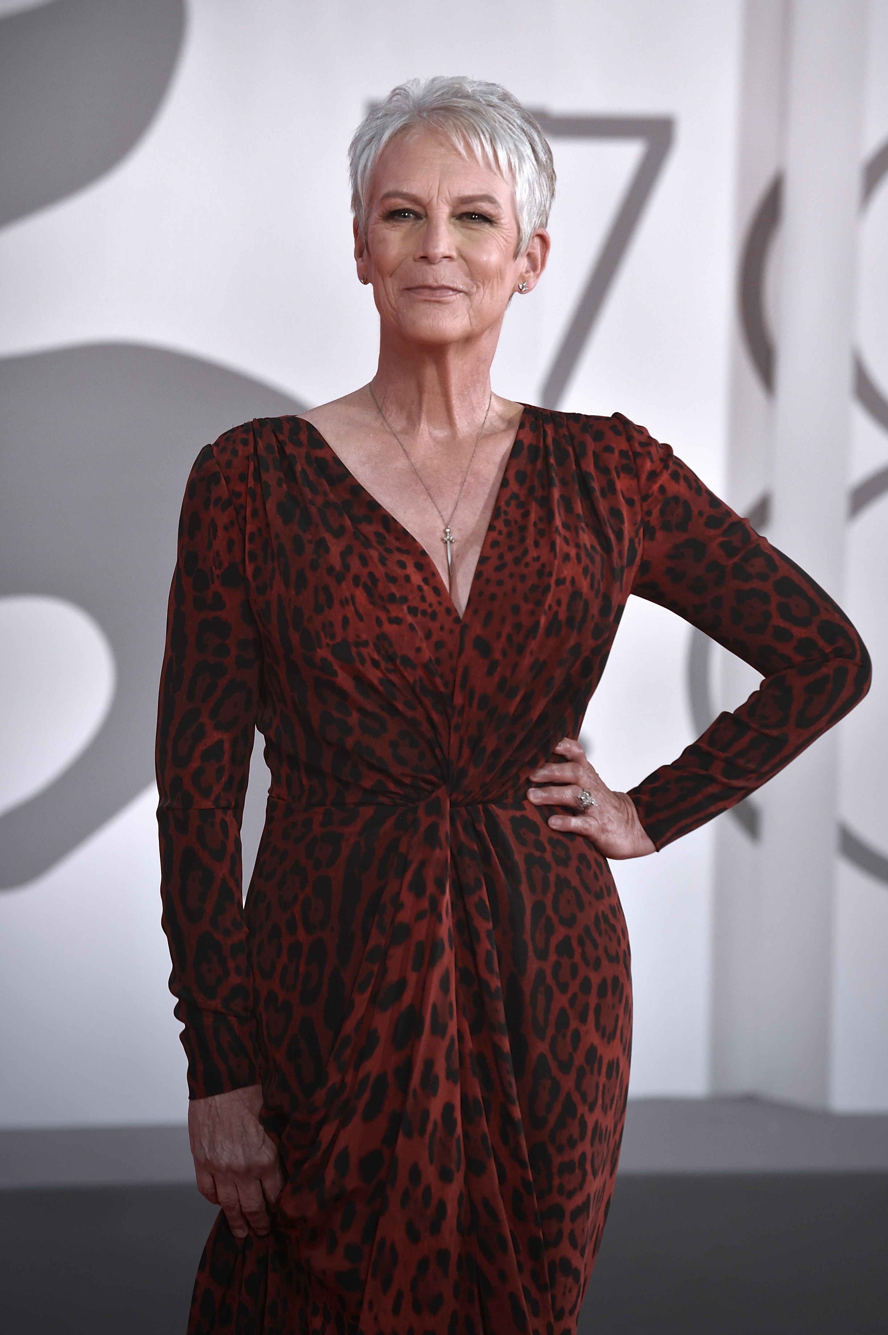 Jamie Lee Curtis Opens Up About Nude Trading Places Scene photo