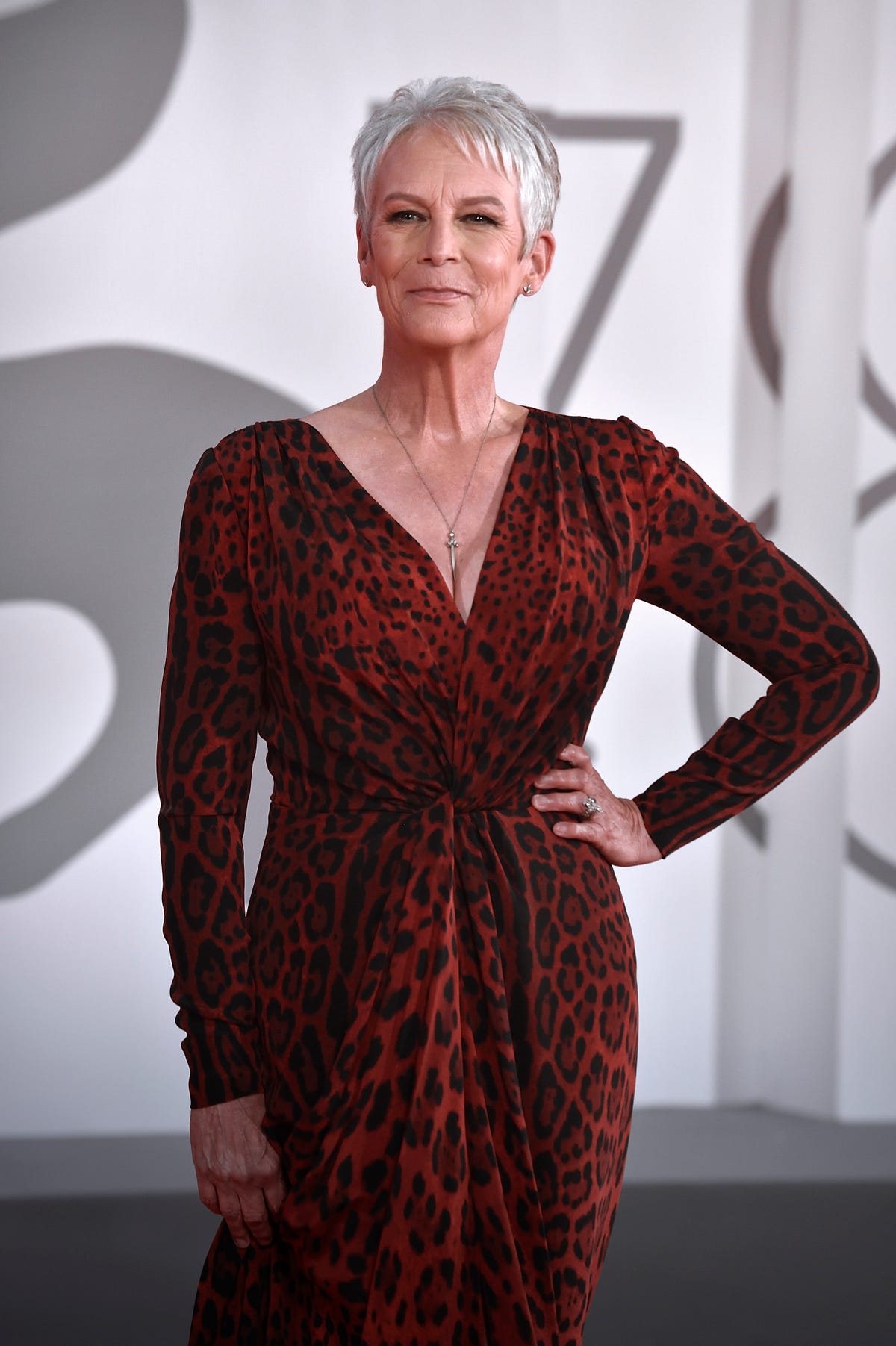 1200px x 675px - Jamie Lee Curtis Opens Up About Nude 'Trading Places' Scene