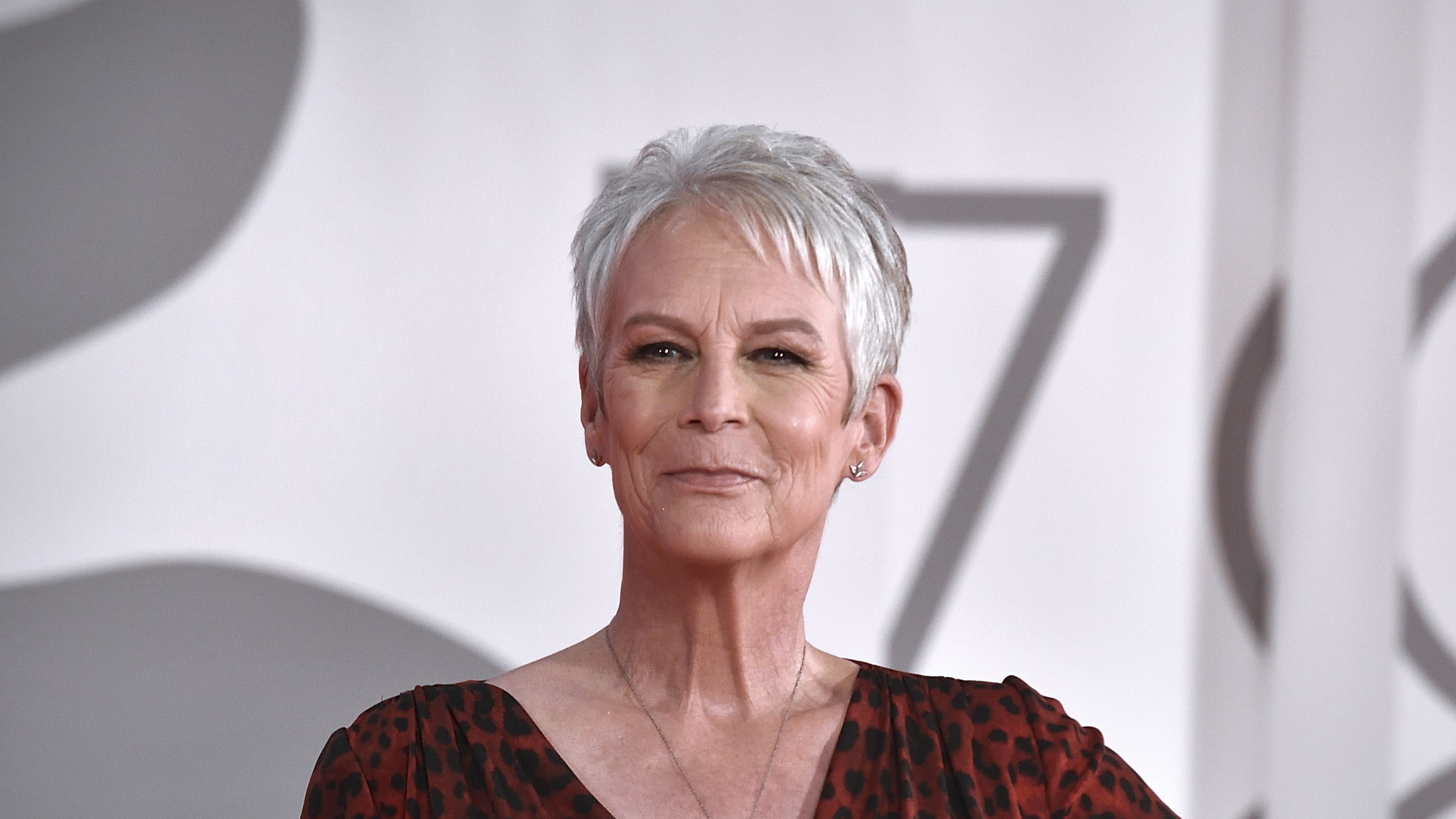 Jamie Lee Curtis Opens Up About Nude 'Trading Places' Scene
