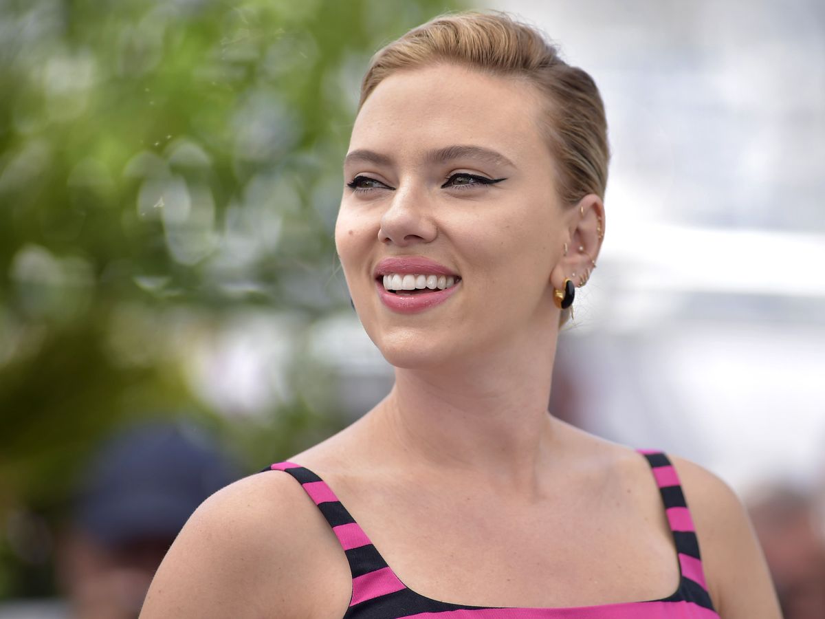 Scarlett Johansson Shares the Skincare Product That Healed Her Acne