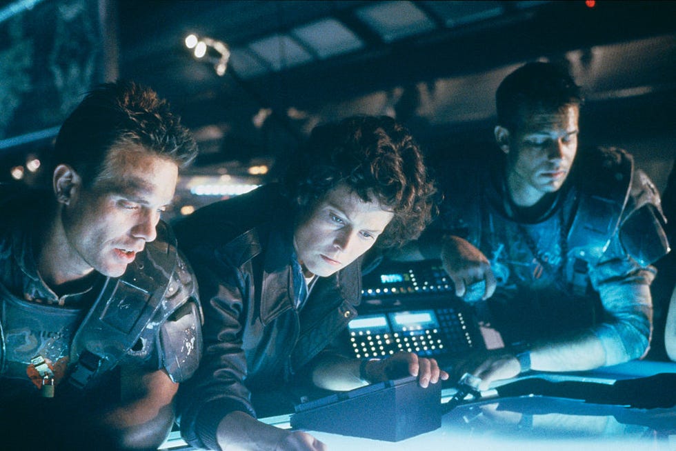 on set of the movie aliens