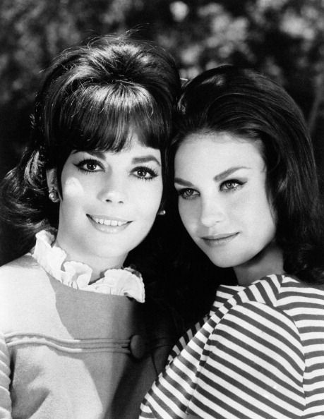 the sisters lana and natalie wood posing