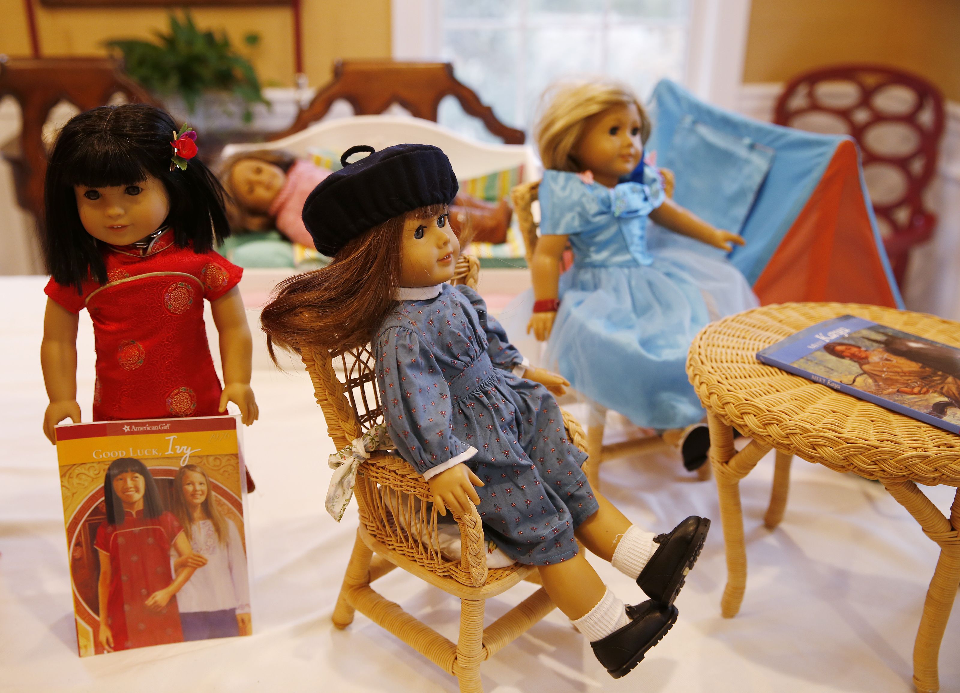 This 11-Year-Old American Girl Fan Has More Than 30 Dolls - ABC News