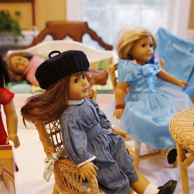 Living A Doll's Life : How To Make 18 Doll Closet  Doll closet, Diy dolls  wardrobe, American girl doll crafts