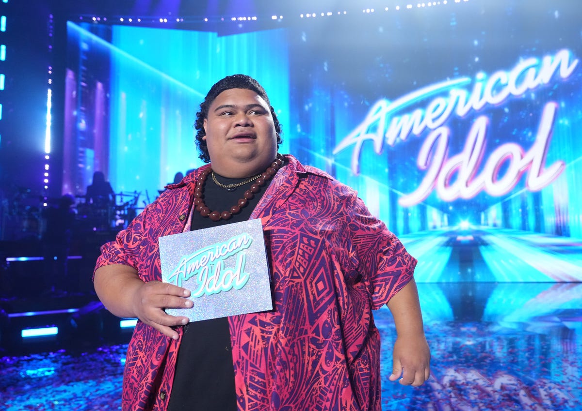 'American Idol' Fans Reach Out to Iam Tongi After National Anthem ...