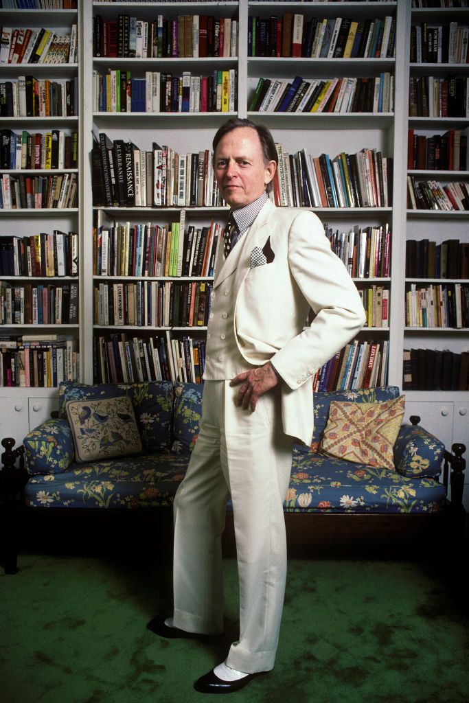 Cinco A Os Despu S De Su Muerte Tom Wolfe Vuelve A Ser El Centro De   American Writer Tom Wolfe During Portrait Session Held On News Photo 1695167520 