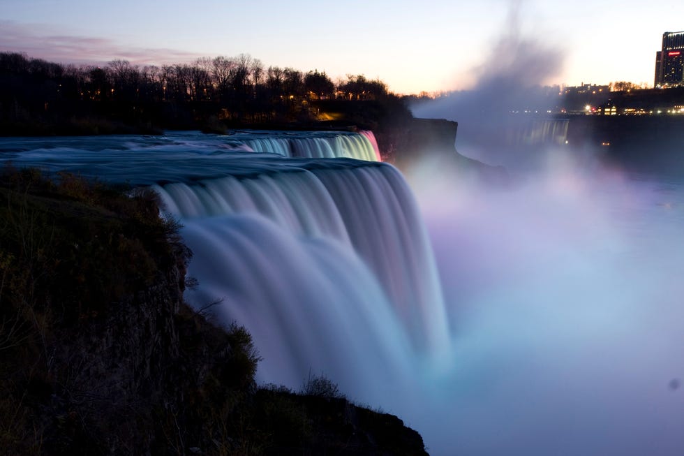 Waterfall, Body of water, Water, Nature, Water resources, Landmark, Sky, River, Water feature, Chute, 