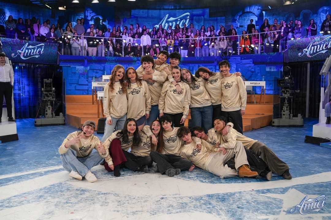 Amici 25: tornerà davvero la divisione in squadre? Ecco cosa sappiamo