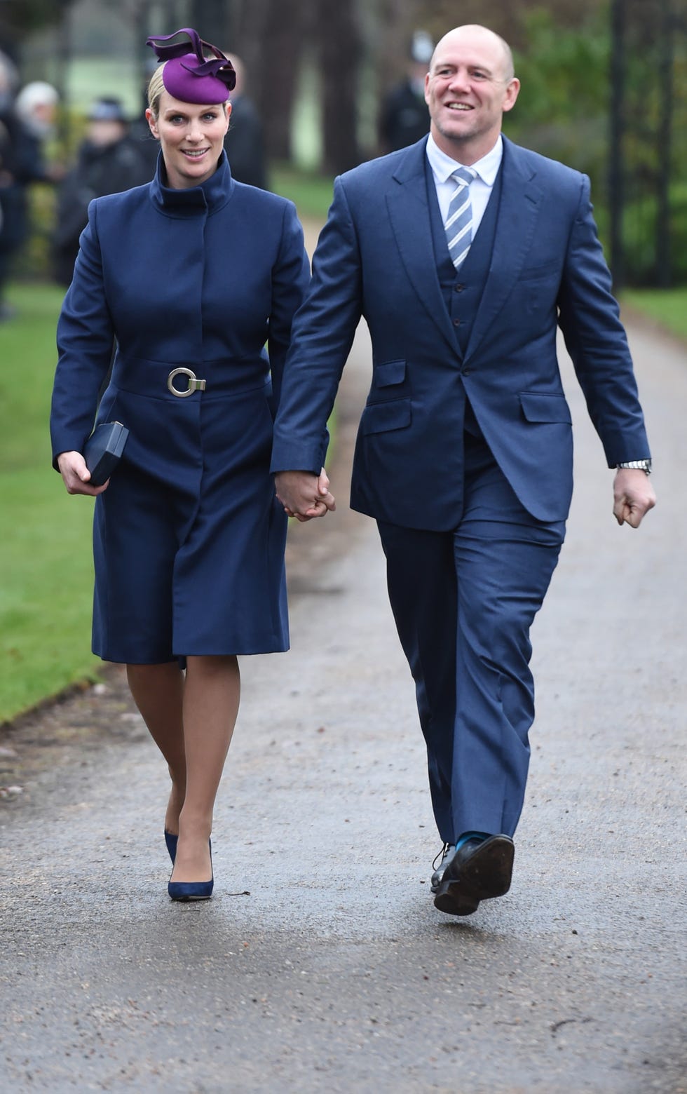 Familia Real inglesa, Kate Middleton, Meghan Markle, Príncipe Carlos, Príncipe Guillermo, Príncipe Harry, reina Isabel II,  princesa Eugenia, Jack Brooksbank, Kate Middleton y Meghan Markle ponen fin a los rumores de distanciamiento, La Familia Real británica celebra la Misa de Navidad de Sandringham, Kate y Meghan ponen fin a los rumores de crisis