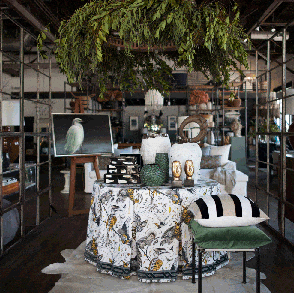 How To Design Antique Furniture Into A Modern House - Amo Magazine
