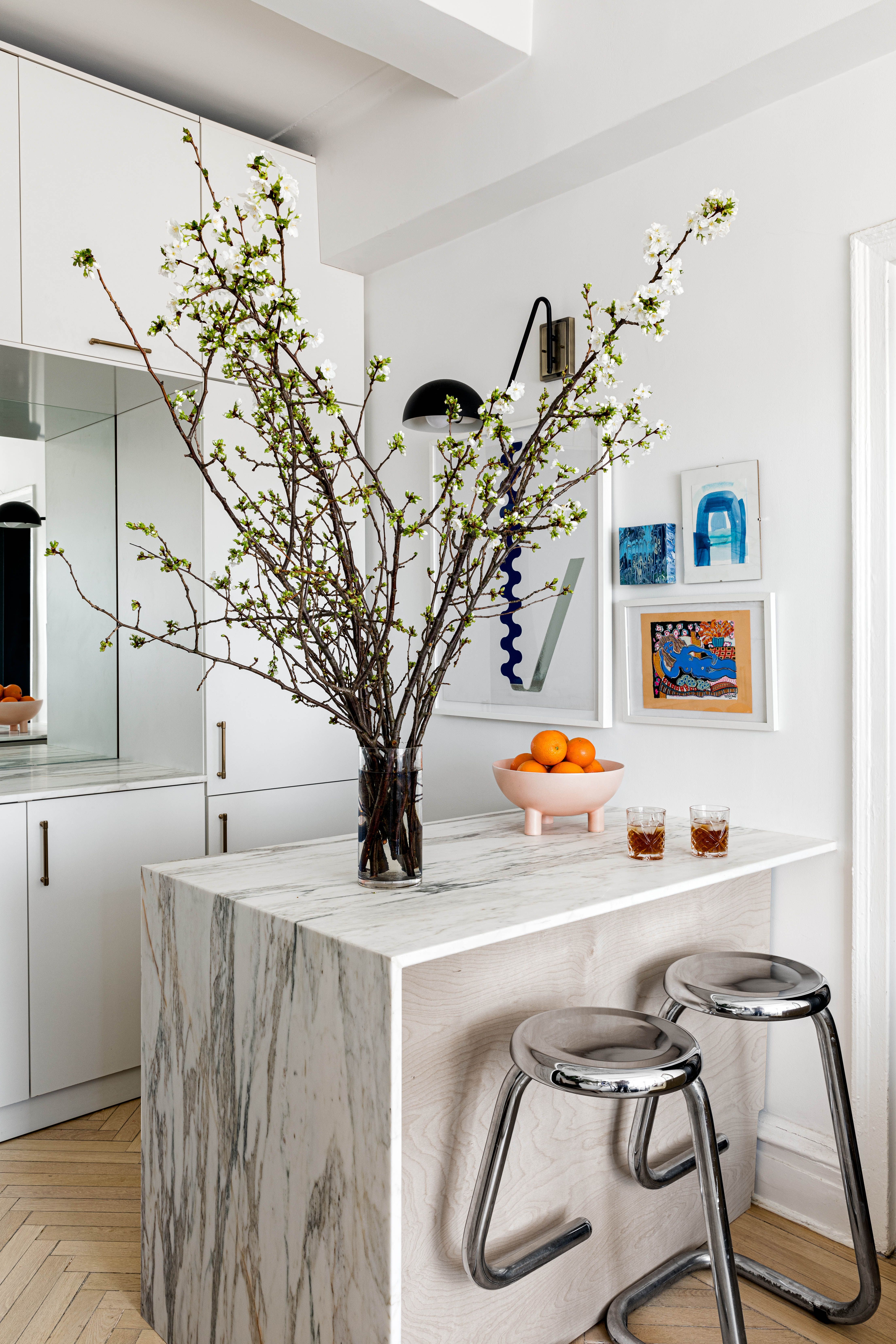 A Luxe Pantry Transformed This Cramped NYC Kitchen Amy Courtney   Amycourtney Riverside 0101 1591283545 