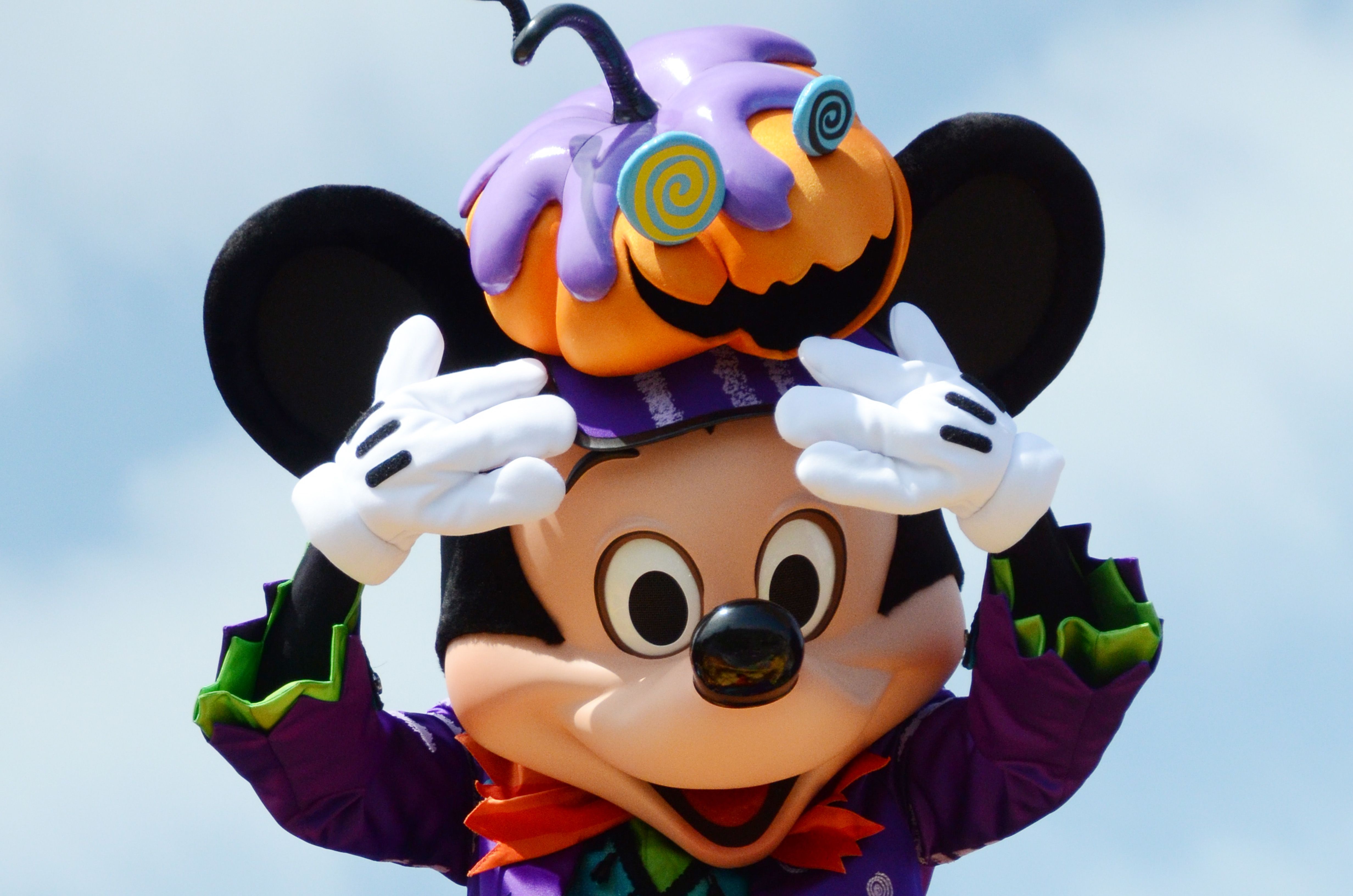 Happy Halloween Harvest Parade in Tokyo Disneyland