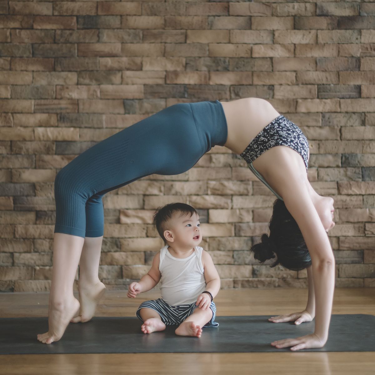 The BEST Online Postpartum Workouts for New Mamas (2024)- The Breastfeeding  Mama