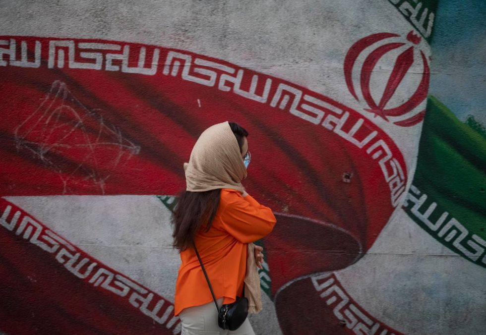 l'iran inasprisce le sanzioni contro le donne senza velo