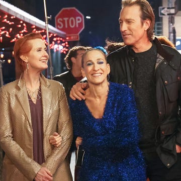 cynthia nixon, sarah jessica parker y john corbett en la grabación de and just like that