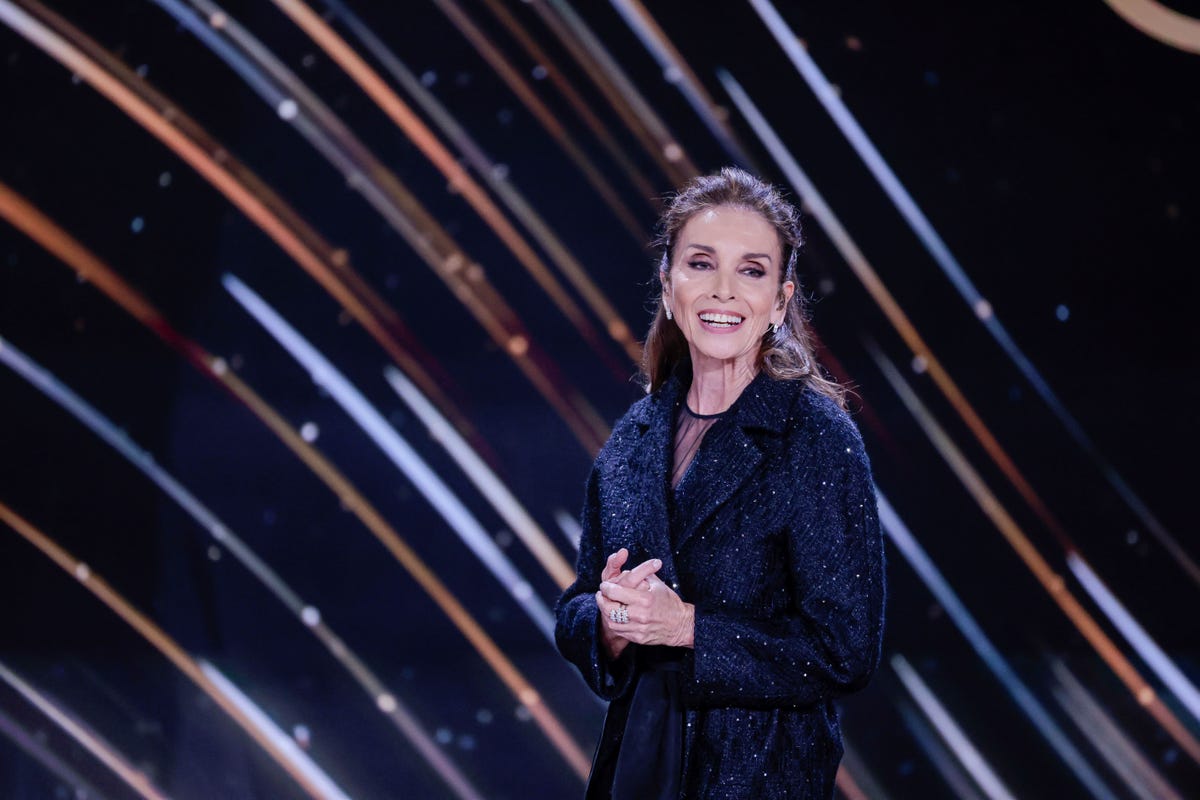 Ana Belén a sus 73 años nos inspira con sus últimos 7 'looks': uno para cada día de la semana