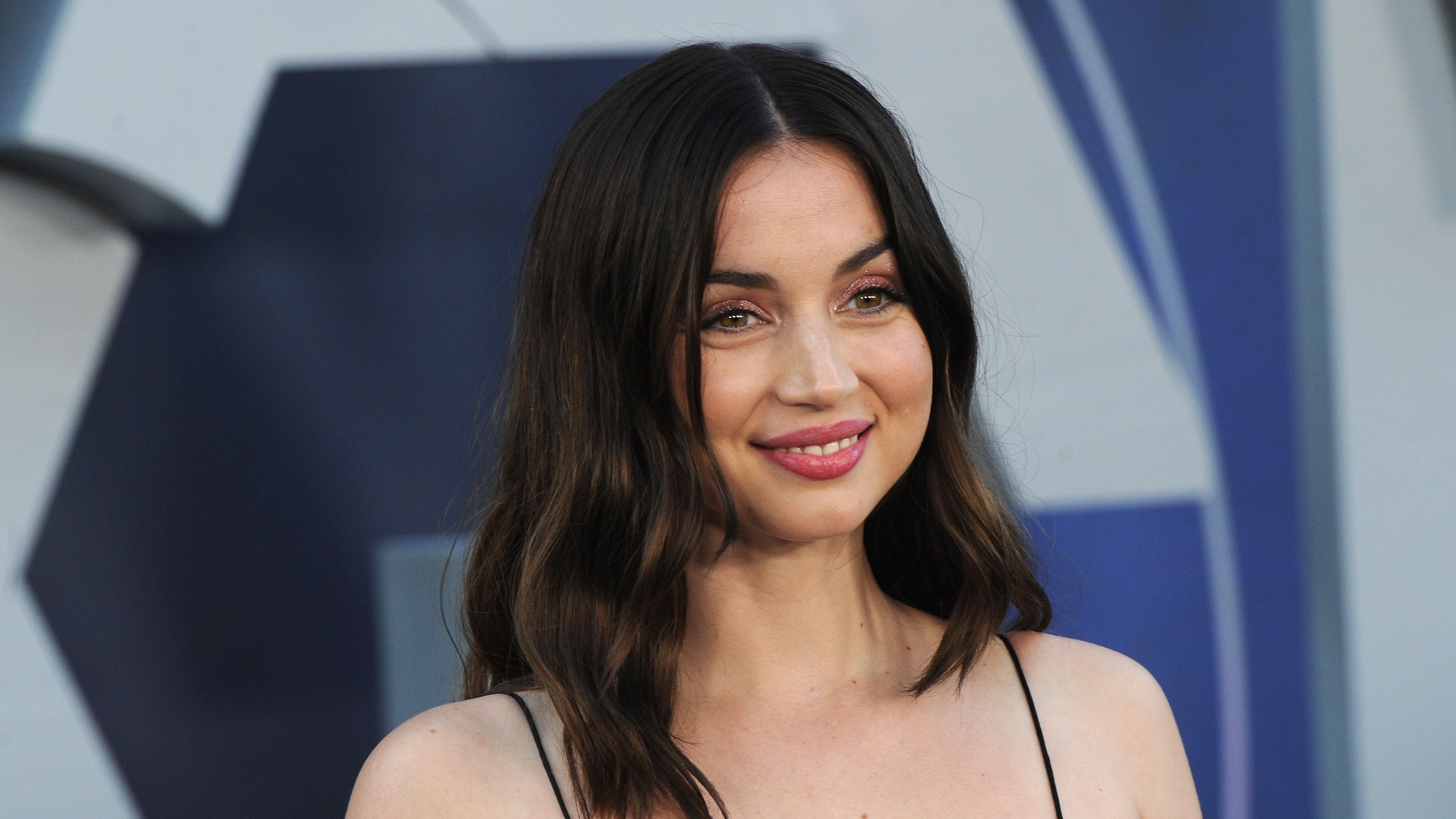 Ana de Armas says she will be the most 'badass' Bond girl