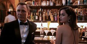 b2539456rc2james bond daniel craig and paloma ana de armas inno time to die an eon productions and metro goldwyn mayer studios filmcredit nicola dove© 2020 danjaq, llc and mgm  all rights reserved