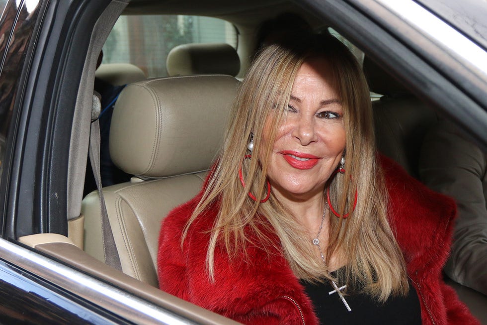 ana obregón empieza el año recuperando la sonrisa rodeada de amigas