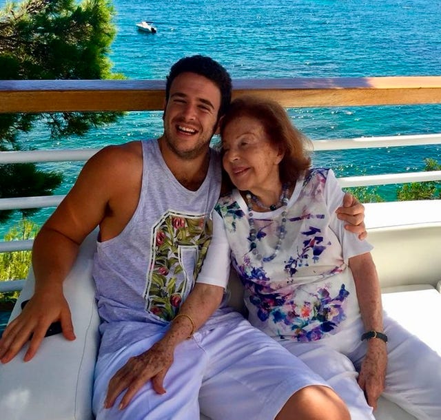 ana obregón comparte su mensaje más desolador en relación a la muerte de su madre y su hijo