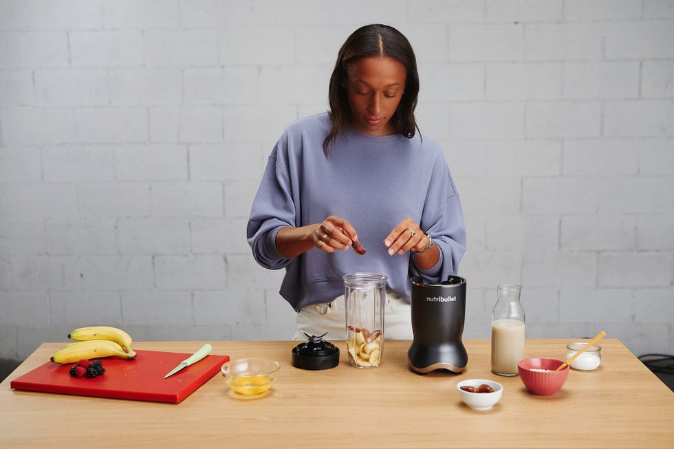 la atleta ana peleteiro tiene las mejores recetas nutritivas de batidos, barritas y hummus para una alimentacion sana
