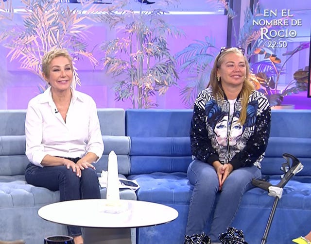 la periodista se reencuentra con la colaboradora en 'el programa de ana rosa'