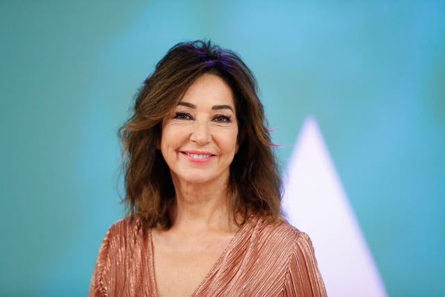 ana rosa cierra temporada y valora el difícil momento que está atravesando rocío flores, ana rosa quintana, el programa de ana rosa