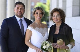 ana rosa quintana en la boda de su sobrino kike quintana con su pareja, cristina