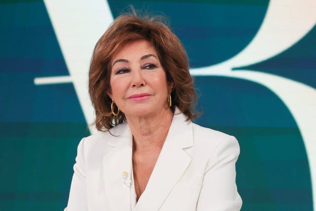 Ana Rosa Quintana cuenta el regalo que recibió del Papa Francisco cuando estaba  enferma: "Lo tengo en casa y lo voy a traer"