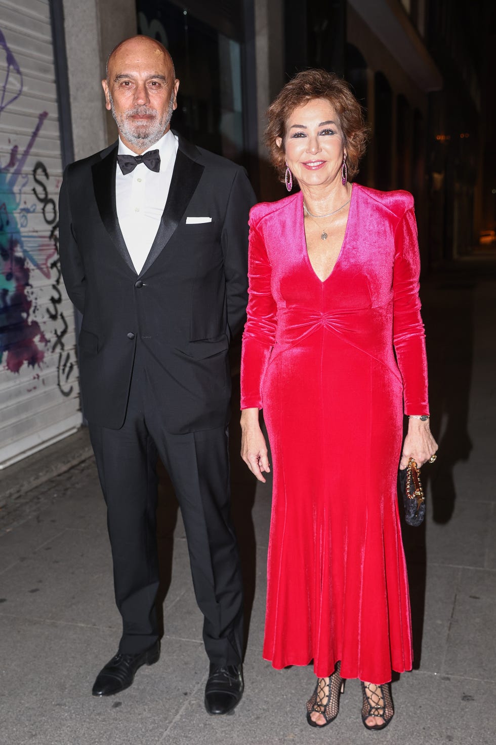 ana rosa quintana y su marido, juan munoz, en el 70 cumpleanos de bibiana fernandez
