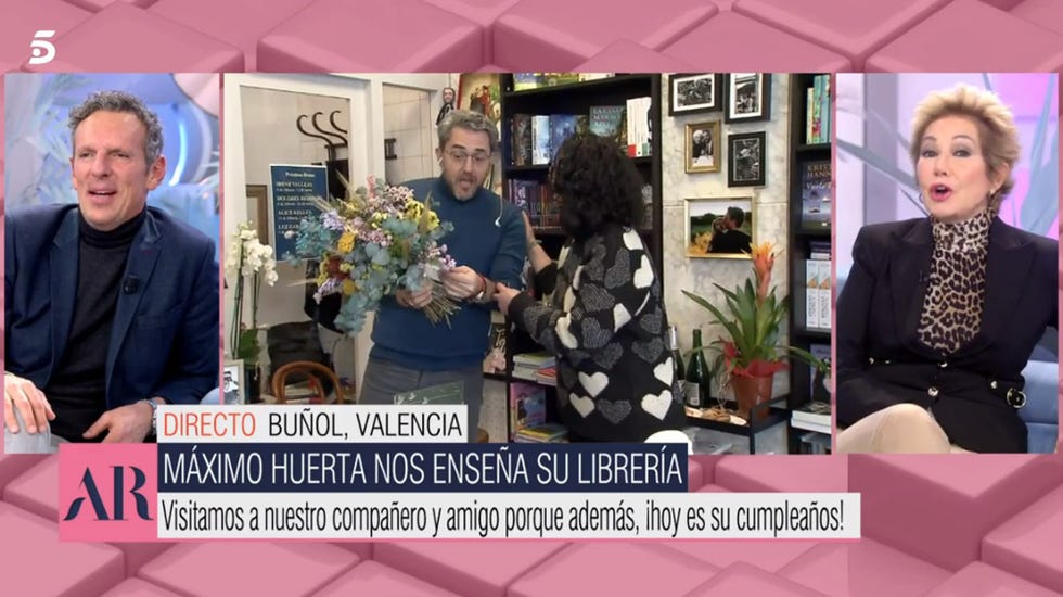 ana rosa quintana y joaquín prat felicitan a máximo huerta por la apertura de su librería en buñol, la librería de doña leo