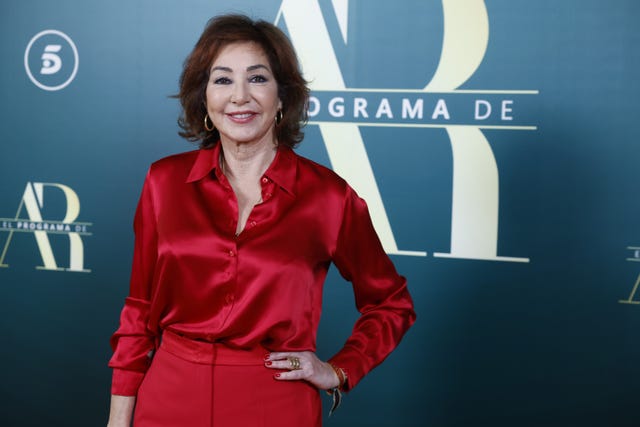 Ana Rosa Quintana interrumpe 'El programa de Ana Rosa' en pleno directo por  una estafa