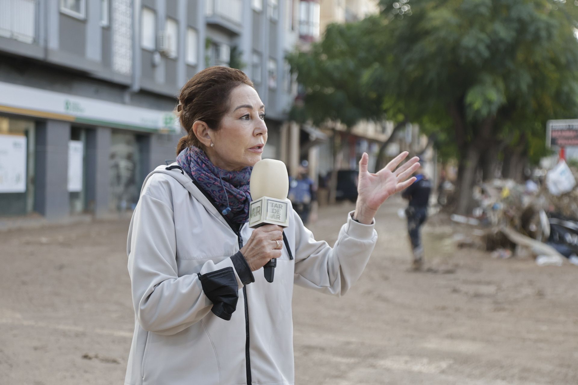 Iker Jiménez dedica unas palabras a Ana Rosa Quintana en 'Cuarto Milenio' por el apoyo tras su polémica cobertura de la DANA