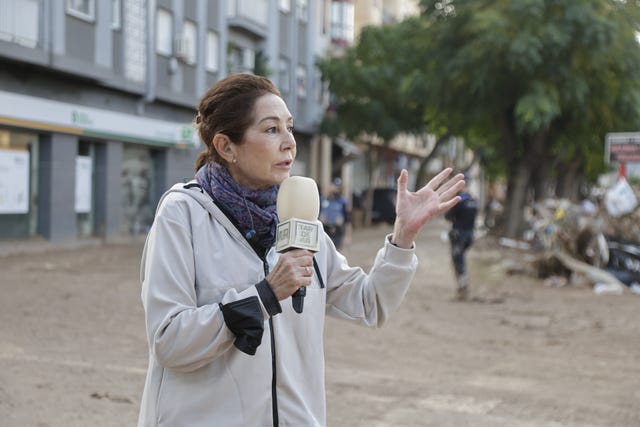 ana rosa quintana en paiporta