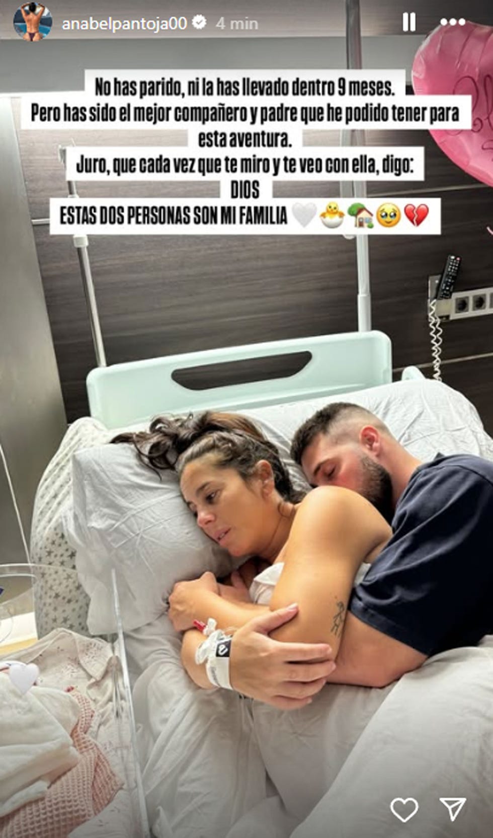 la sobrina de isabel pantoja y su novio con su recien nacida en el hospital