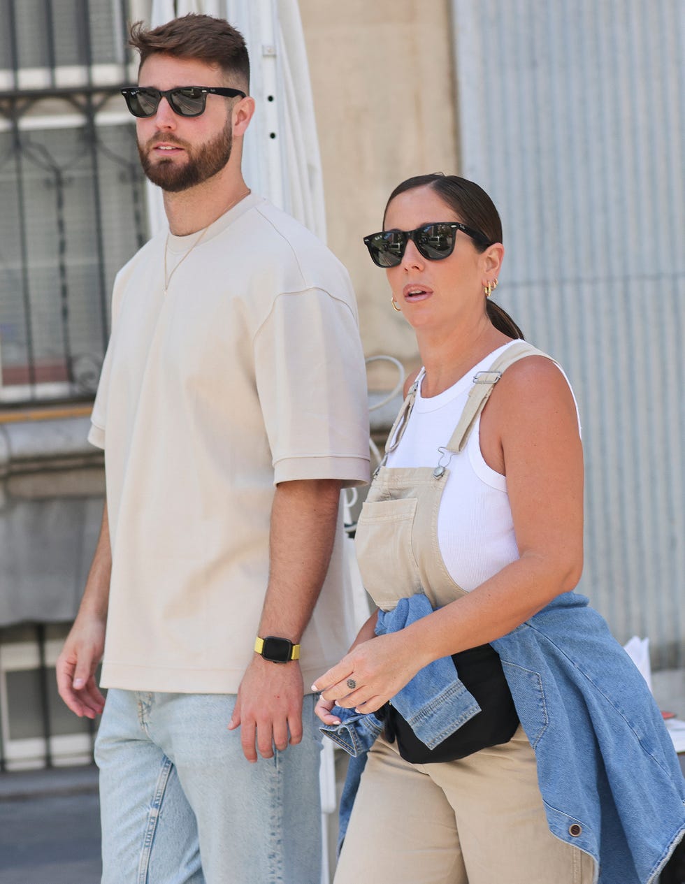 anabel pantoja y su novio, david rodriguez, por las calles de madrid antes de conocerse la noticia de su embarazo