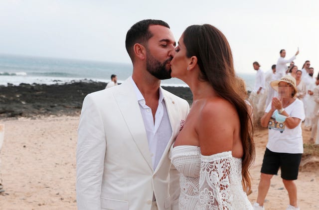 las mejores anécdotas de la boda de anabel pantoja y omar sánchez