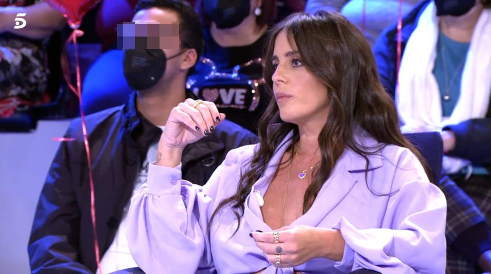 la colaboradora se emociona al hablar de su ex en telecinco