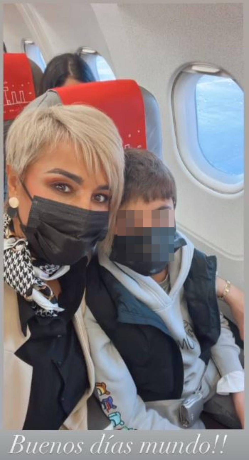 ana maría aldón de viaje