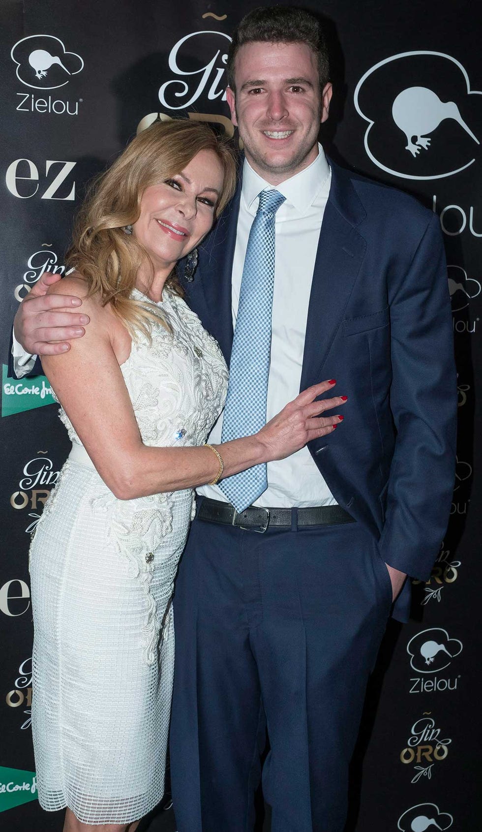 ana obregón y su hijo Álex