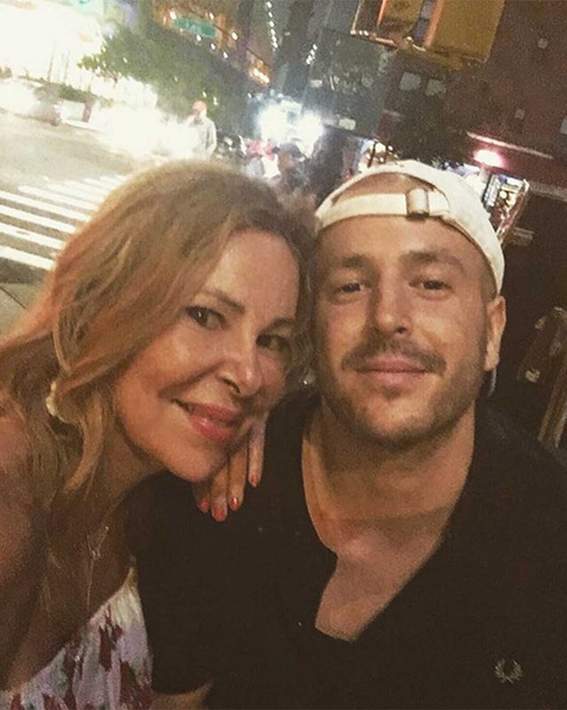 Ana Obregón posa con su hijo Álex Lequio en Nueva York
