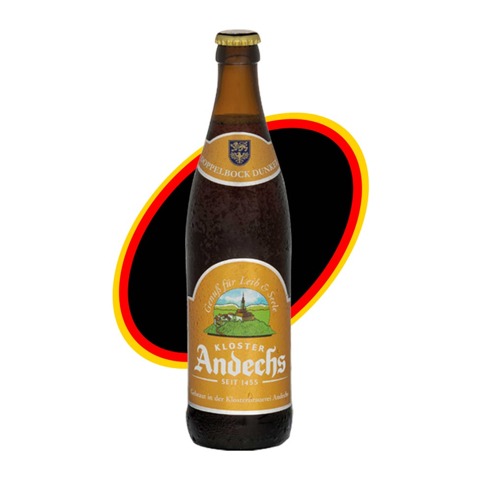 Botella de cerveza Andechs Doppelbock Dunkel con etiqueta con diseño de monasterio y montaña.