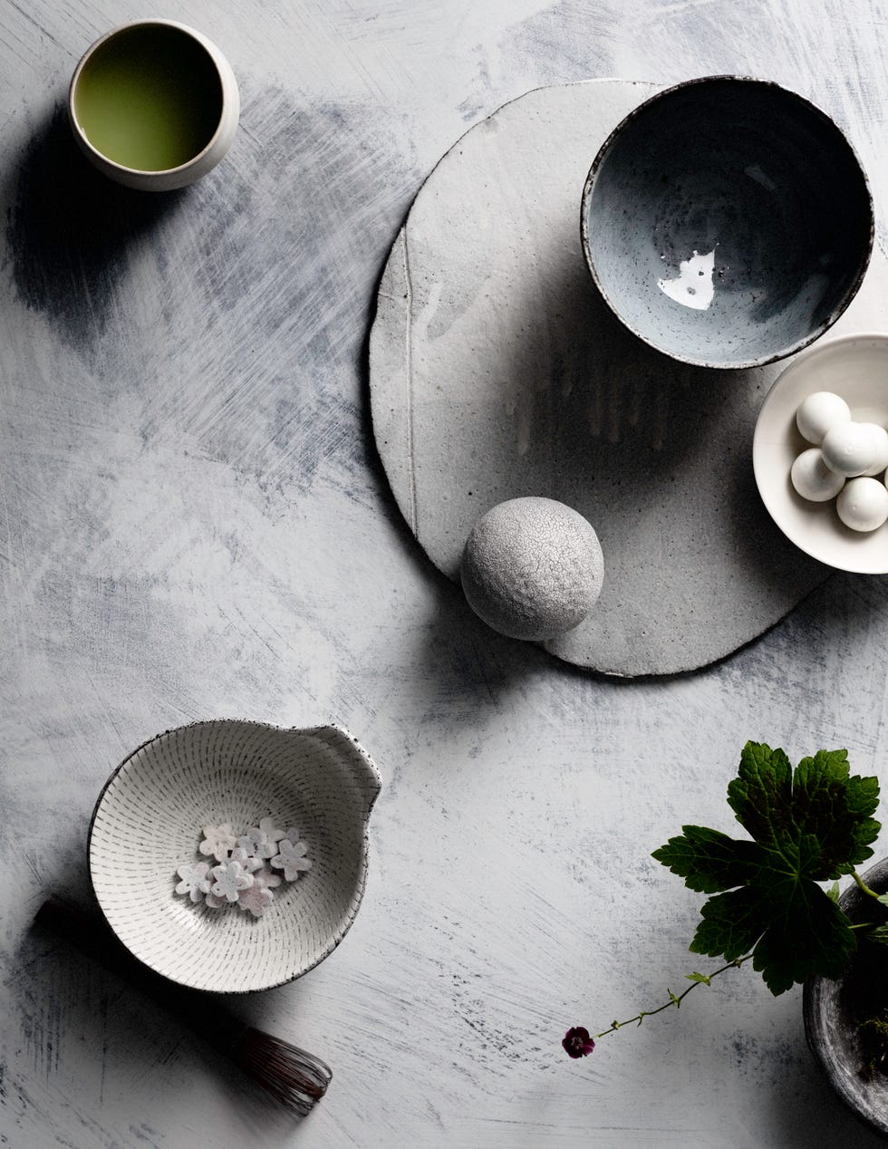 Ceramic bowls in neutral colours