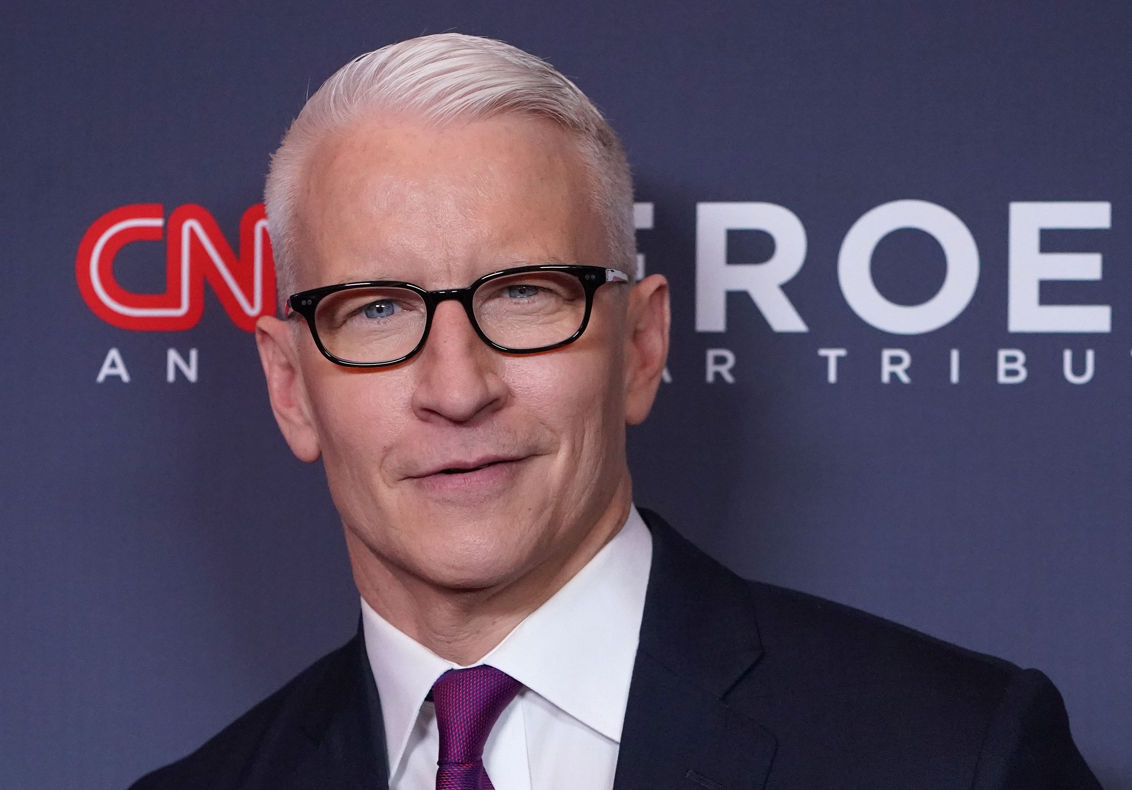 anderson cooper glasses 2021